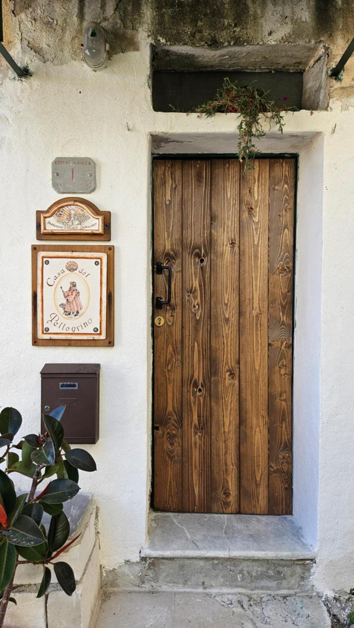 Appartamento Nel Borgo - Casa Del Pellegrino Sulla Via Francigena Aulla Bagian luar foto